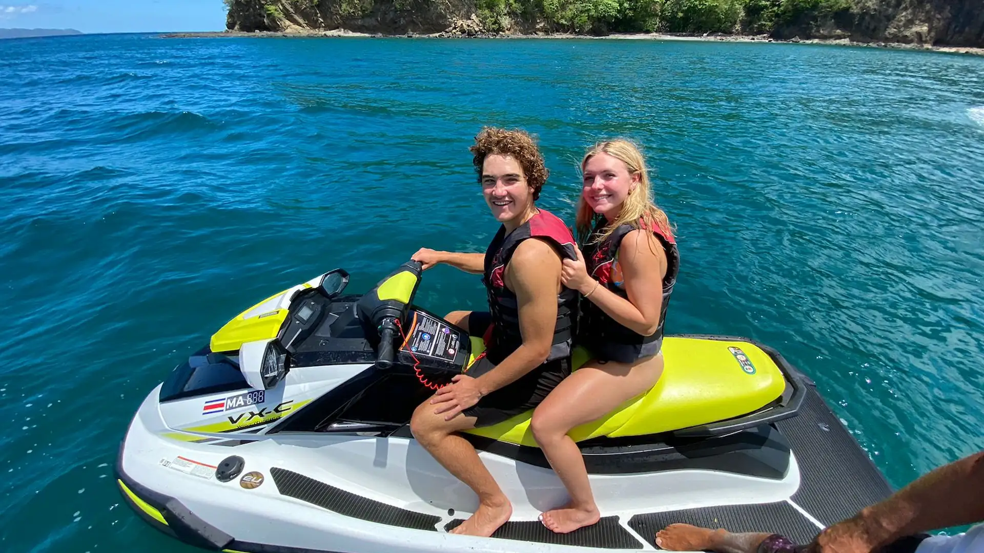 Fun at the Ocean – Private Boat Tour