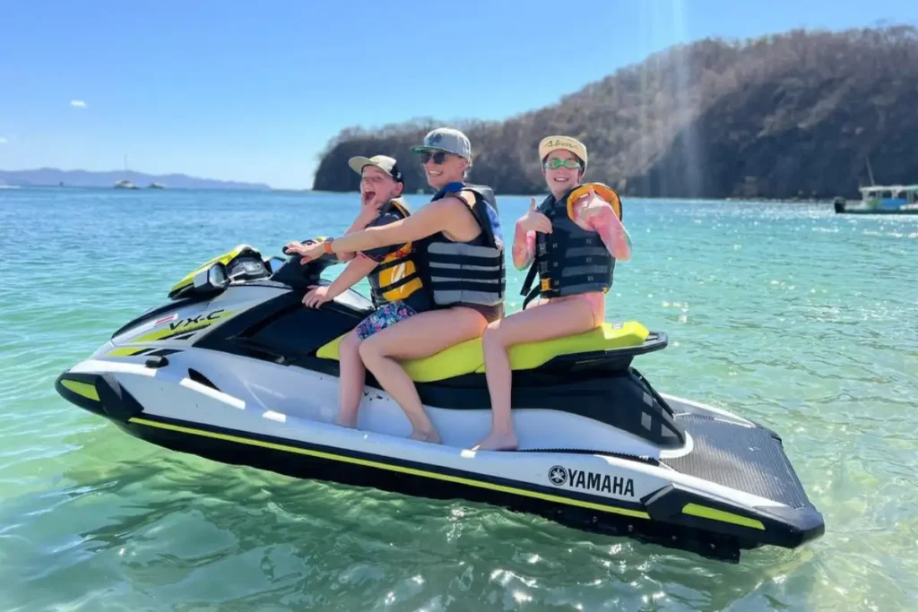 Private Boat Tour w/ Beach BBQ