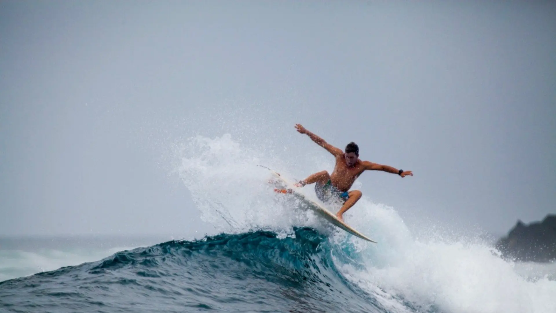 Witches Rock & Ollie’s Point Advanced Surf